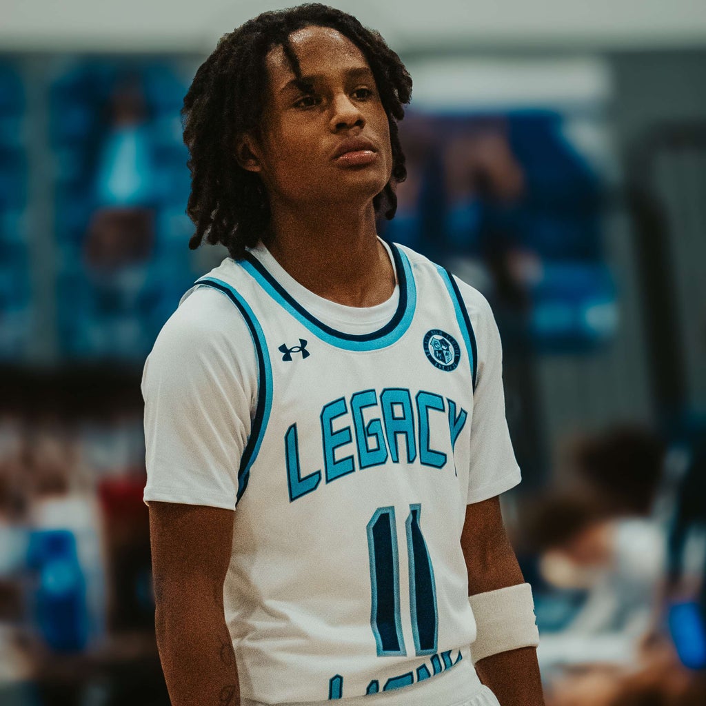 Clint Sanchez @_ocsolo