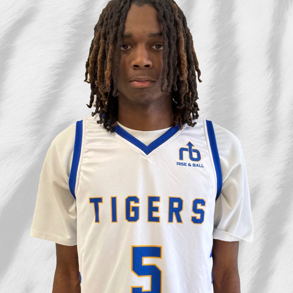 Ashton Arnold mugshot