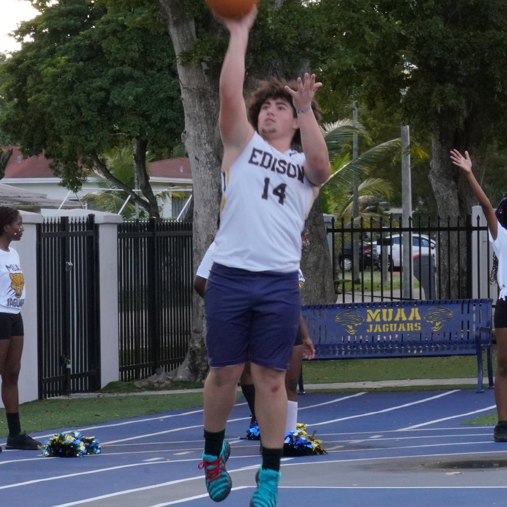 Gabriel Santiesteban mugshot