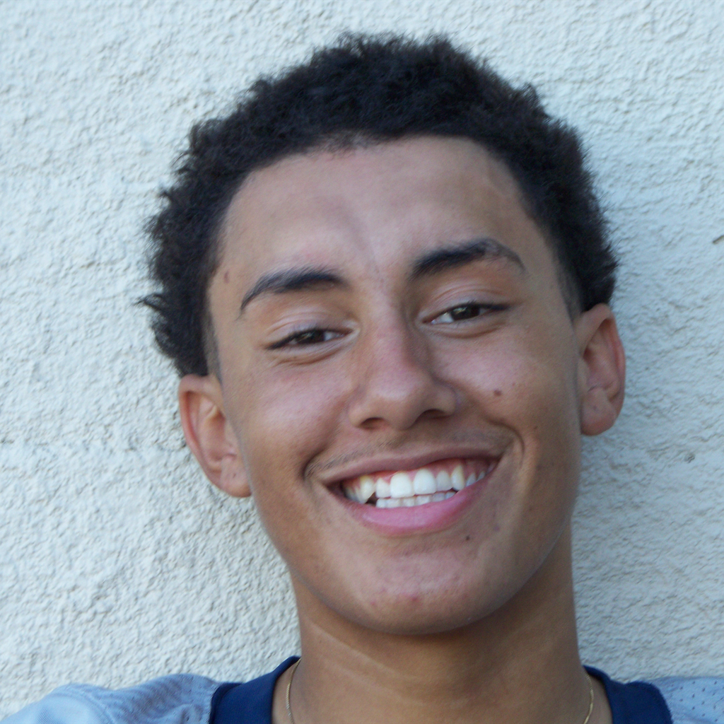 Kwamhe Davis