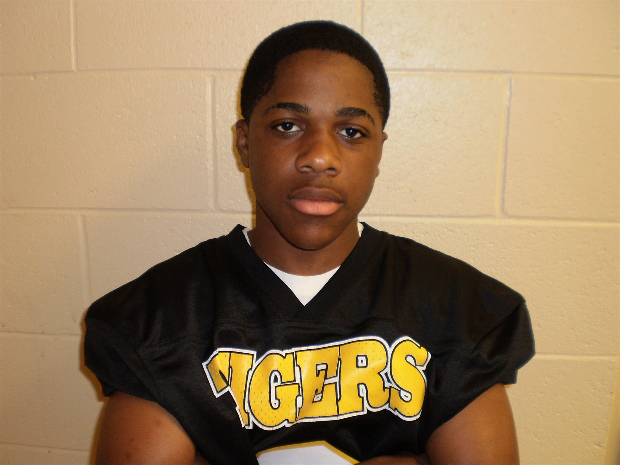 Jondarius Davis