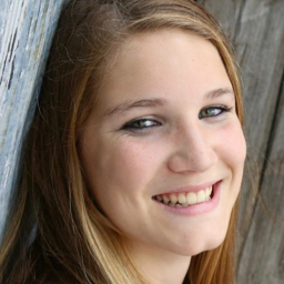 Halle Plumbtree mugshot
