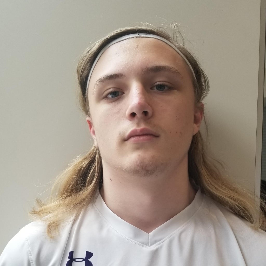Hunter Moist mugshot