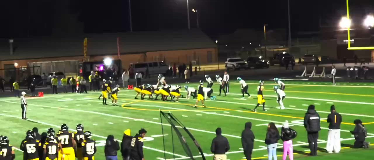 Jalen Padmore (WR) corner pocket for 6.