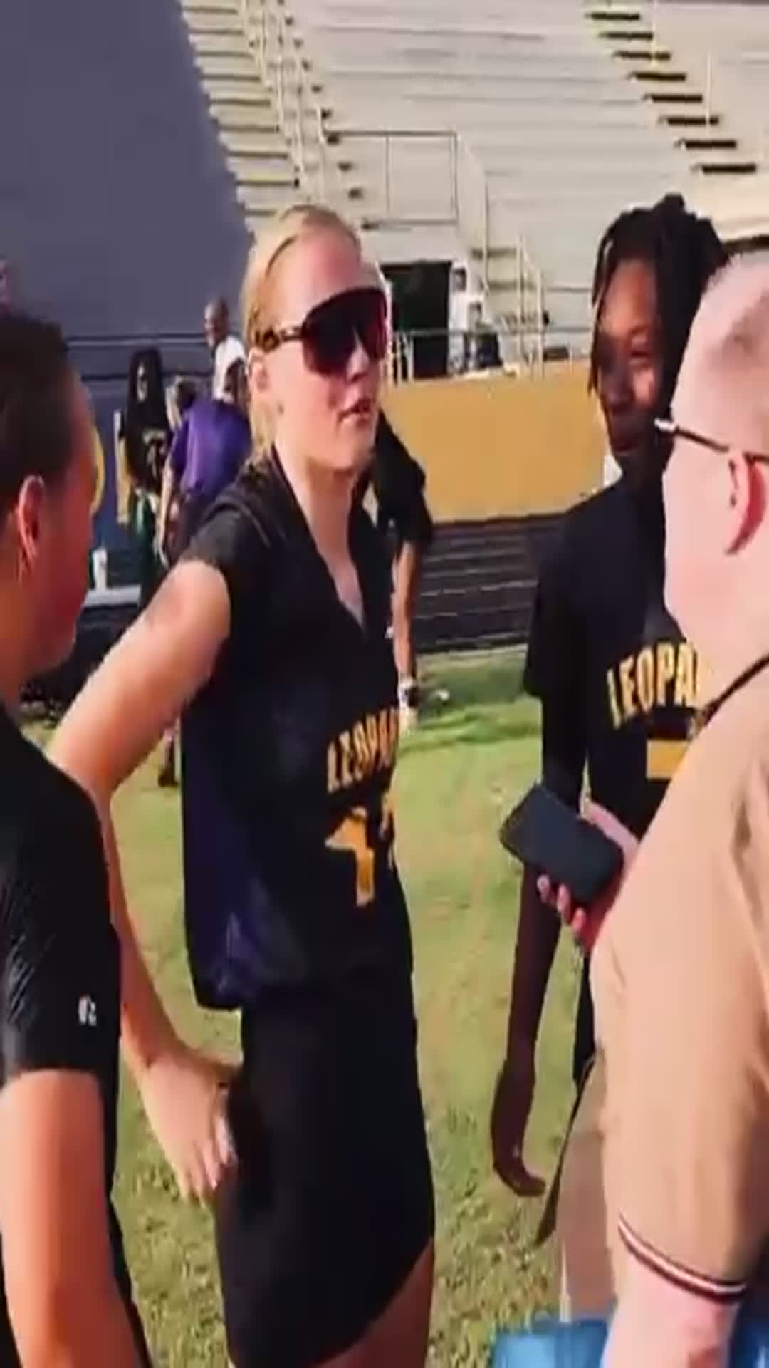 Kenderlyn Hart and her teammates video interview
