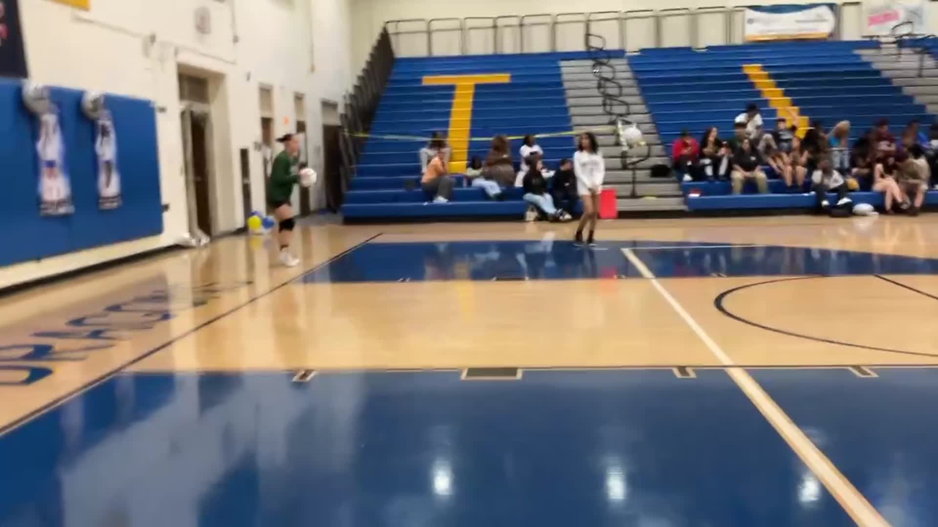 First jump service of the game