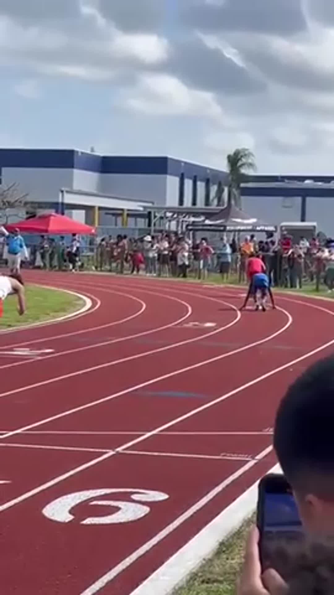 400m Dash