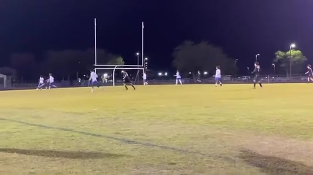 Carlos make a goals ???
