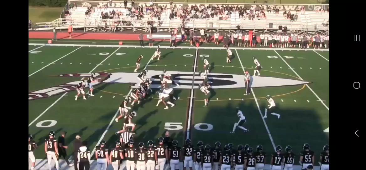 Highlights of David Gonzalez's defensive plays against Sachem North on 9/12/25

14 Tackles, 2 Sacks with 3 tackles for a loss.
