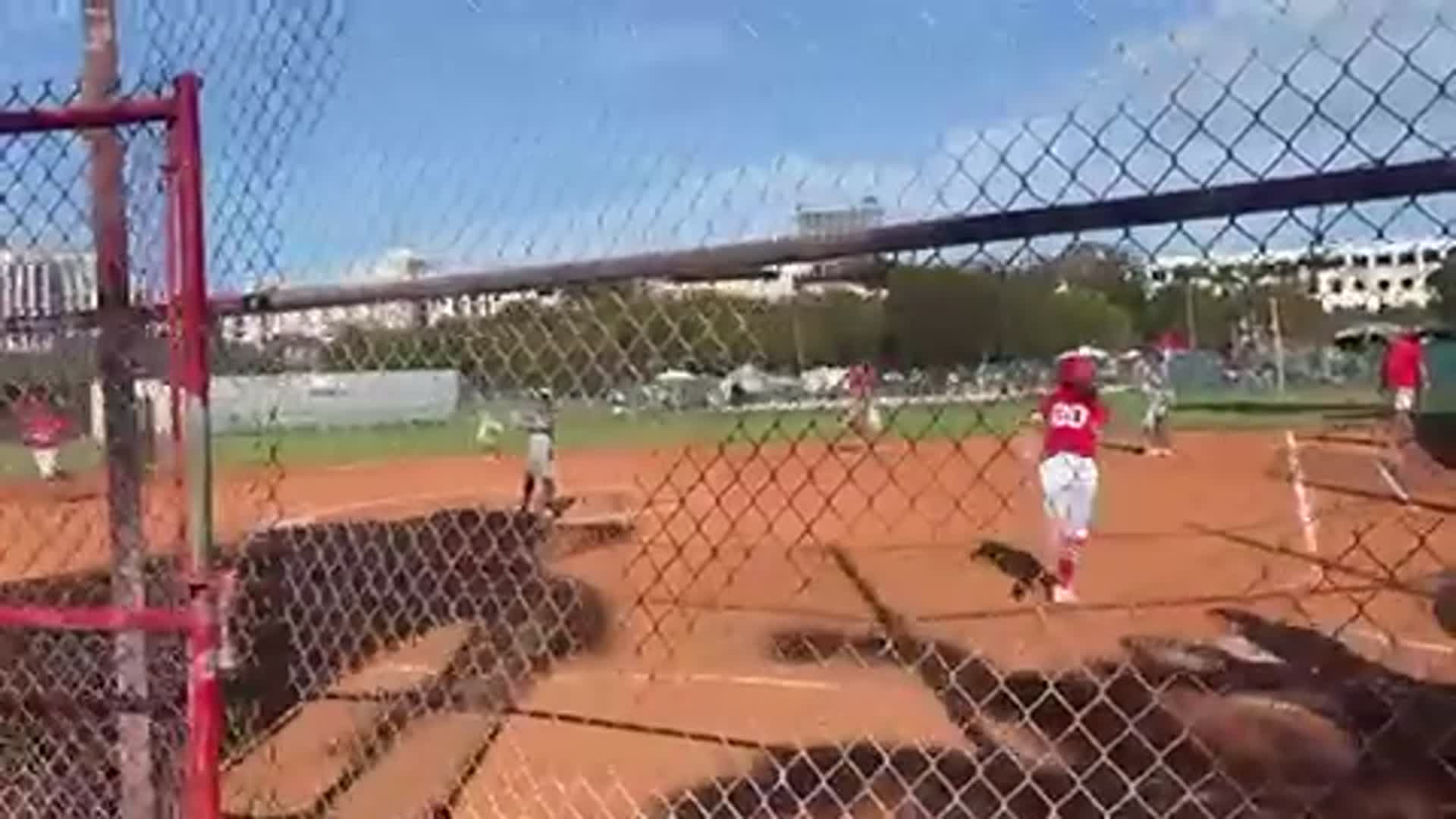 AMELIES INCREDIBLE HIT