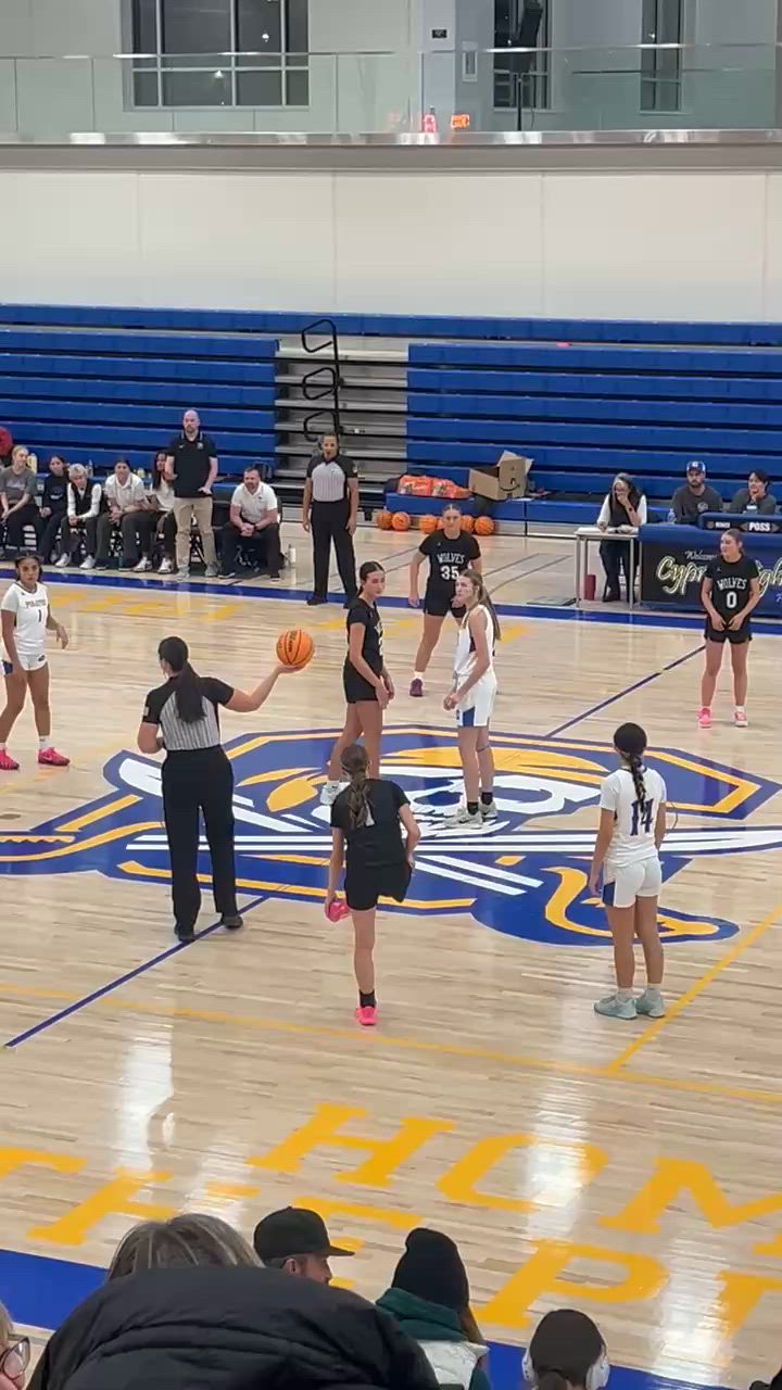 Tip off Cyprus vs. Riverton