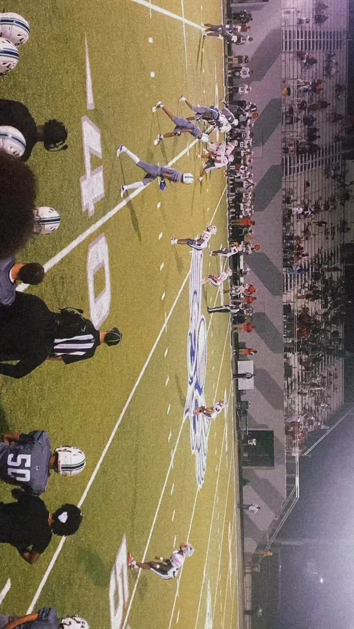 Pass to Jabril Jones