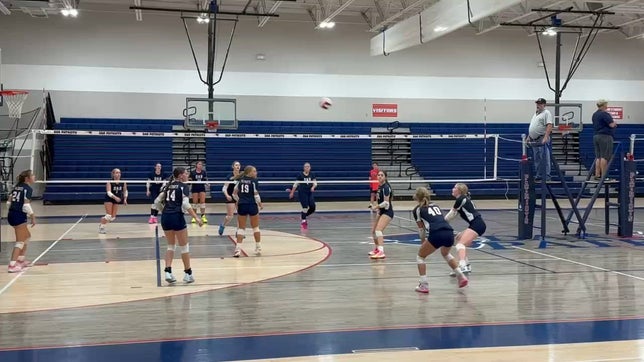 #34 Gillian Head setting #24 Emma Guffey