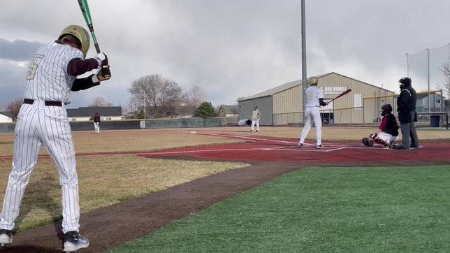 Single up the middle for 2nd hit of the day