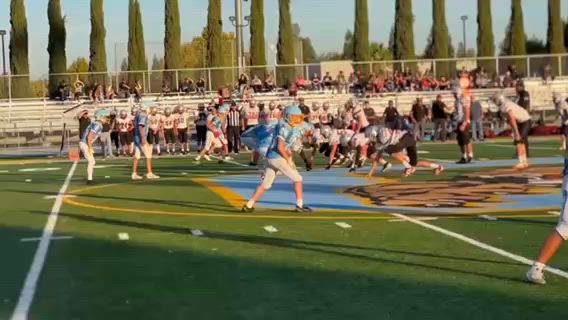 Brandon Sutton making 2 people miss for the First Down