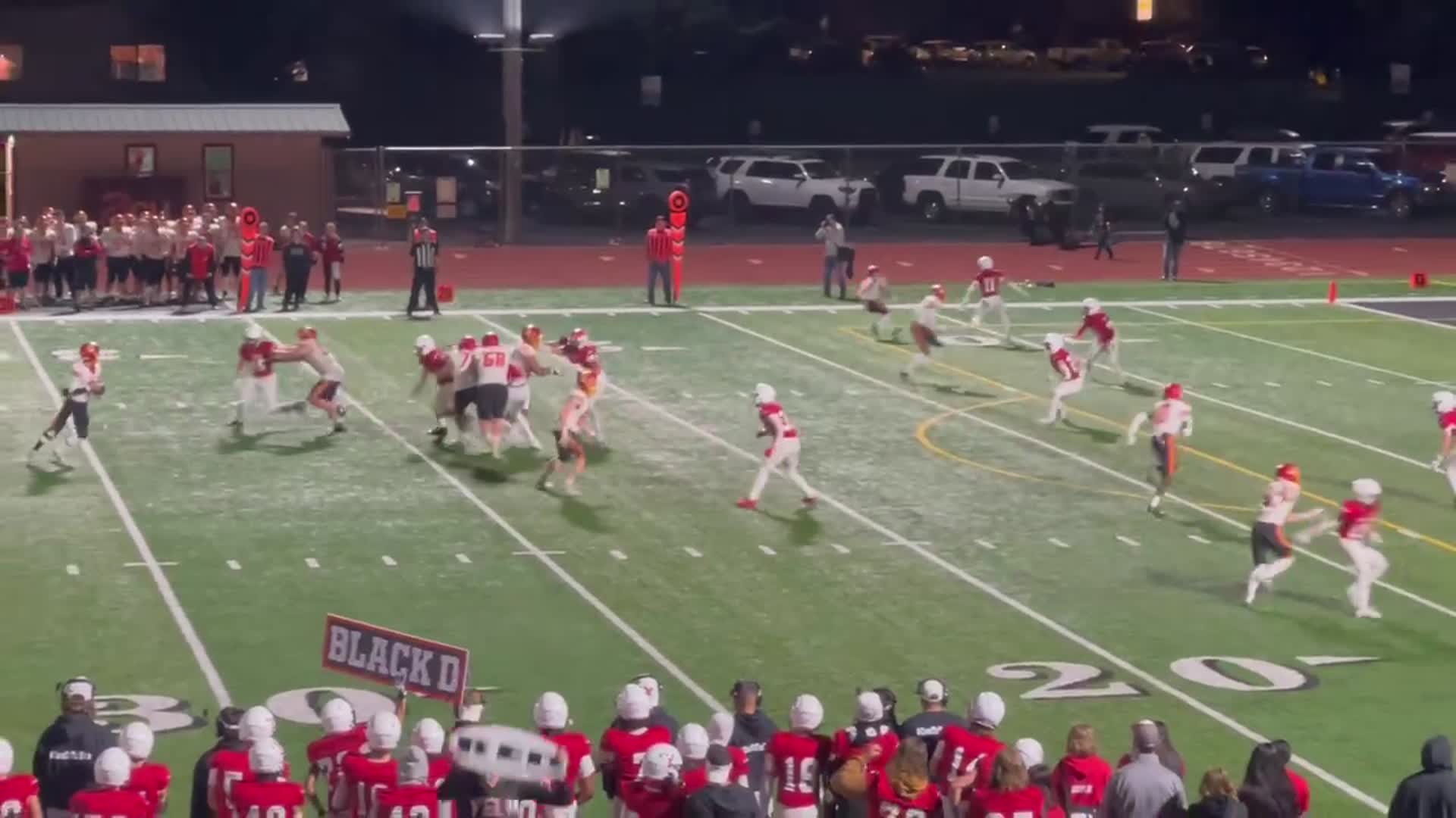 3rd quarter Kamiakin takes the lead #9 Trent Woodhouse to #7 Michael Kori for a 21 TD Pass