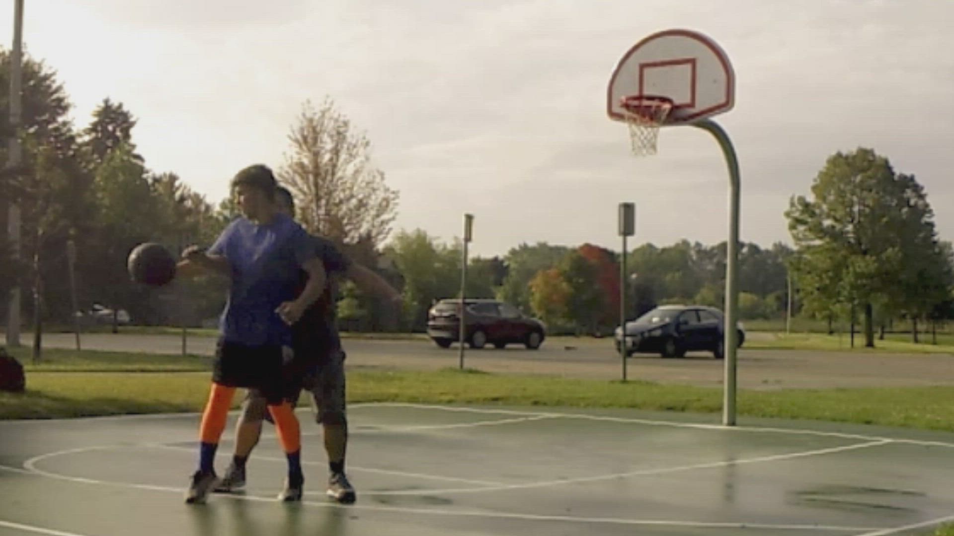 2EZ! Between-The-Legs Lay During 1v1