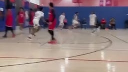 Kwamaine Washington pass to Sebastian Arias for fade away mid range