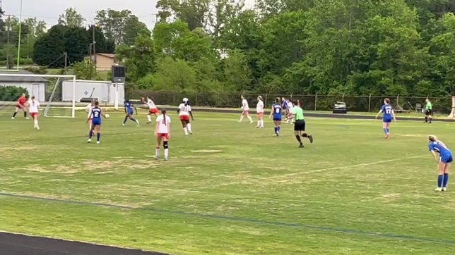 Nyzia Heath, takes the pass from Gabby Graham, & scores