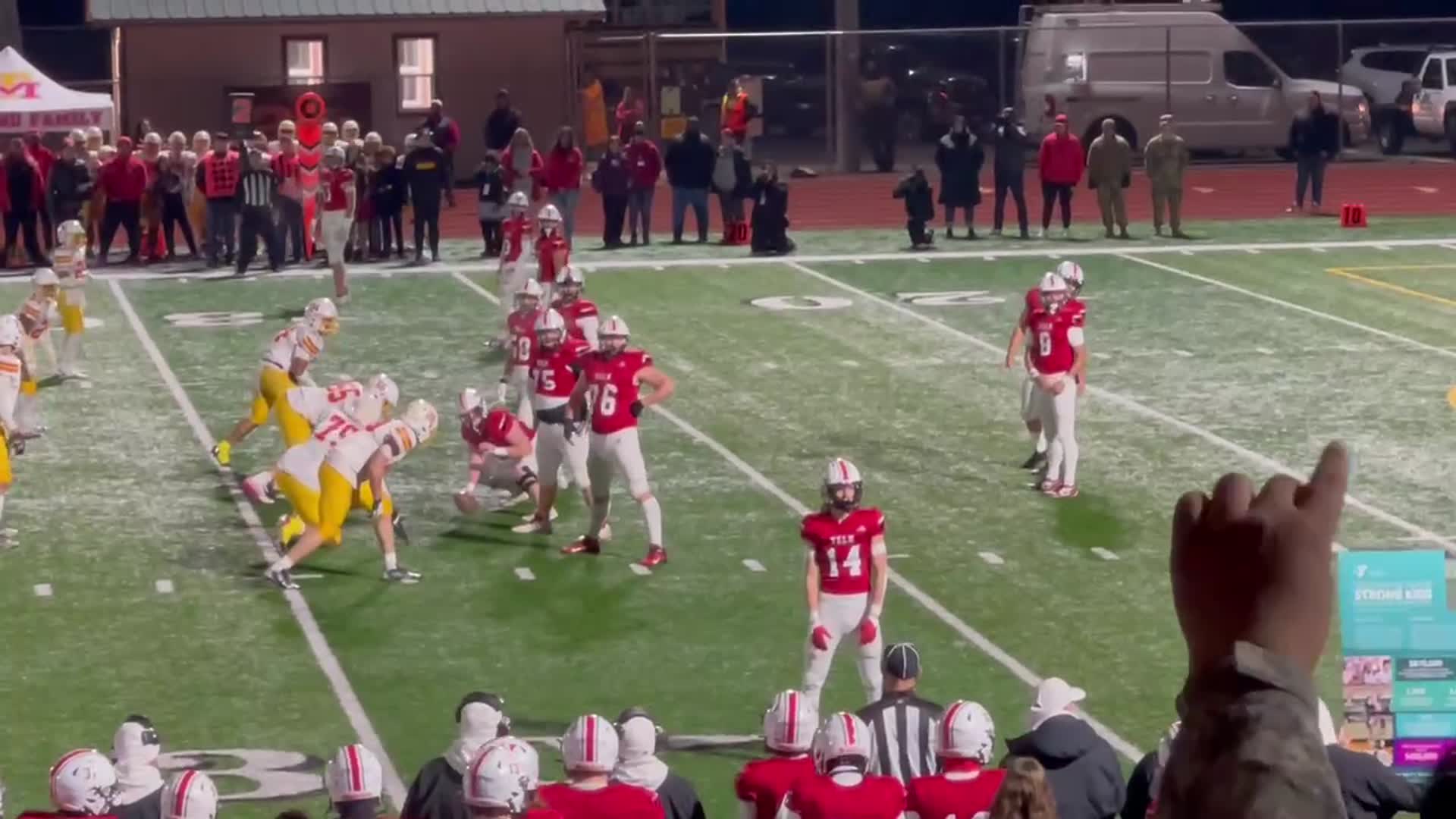 Yelm #23 Brayden Platt 4 yard rush