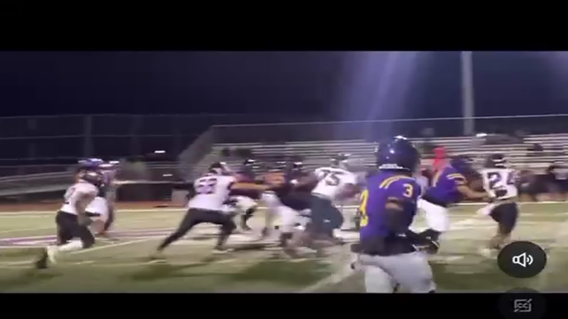 Nice carry up the middle for a first down.