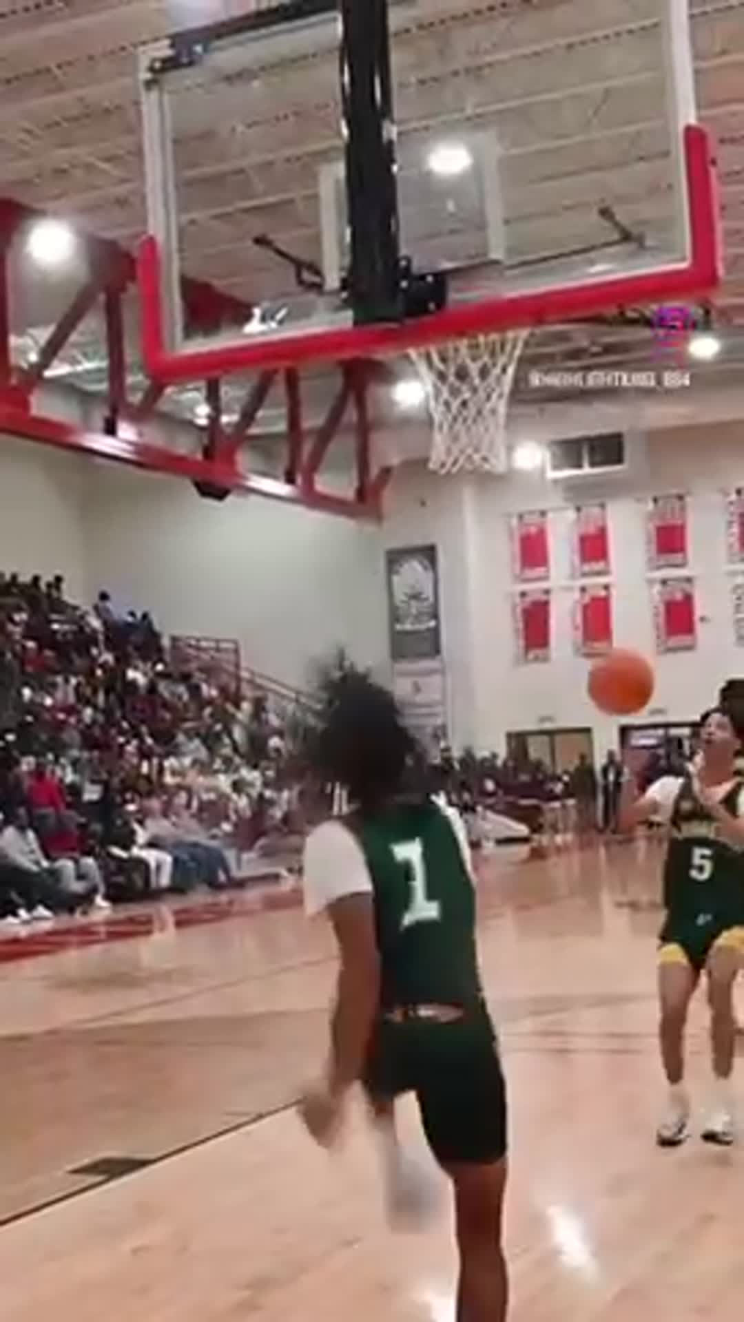 "Momma, There goes that Man!!"