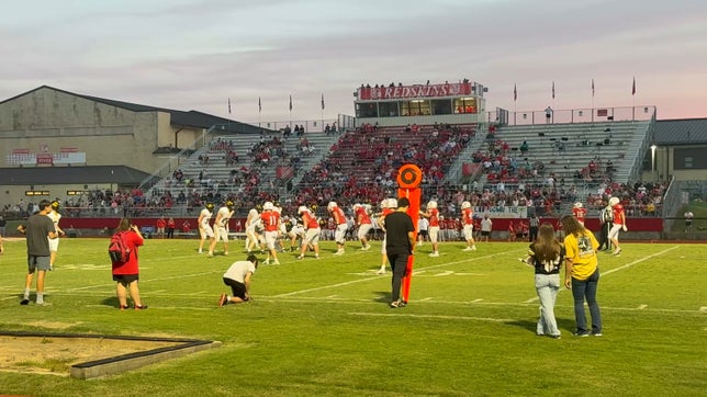 JACKSON with the Bomb and Ferris brings it in for the TOUCHDOWN!!!