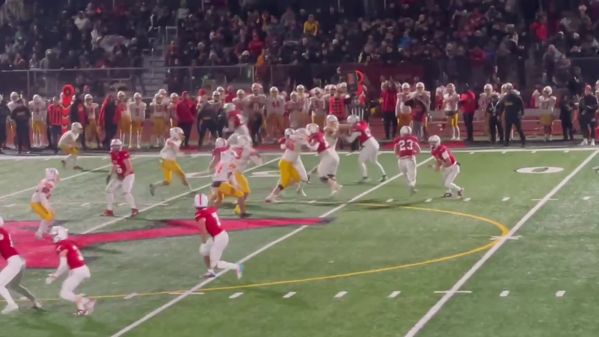 Yelm #23 Brayden Platt 9 yard run in 3rd vs Mt Tahoma