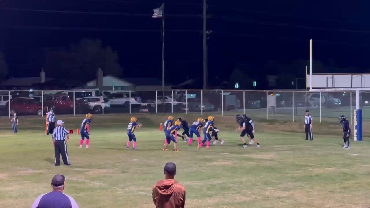 #25 handoff to #7 for the extra point