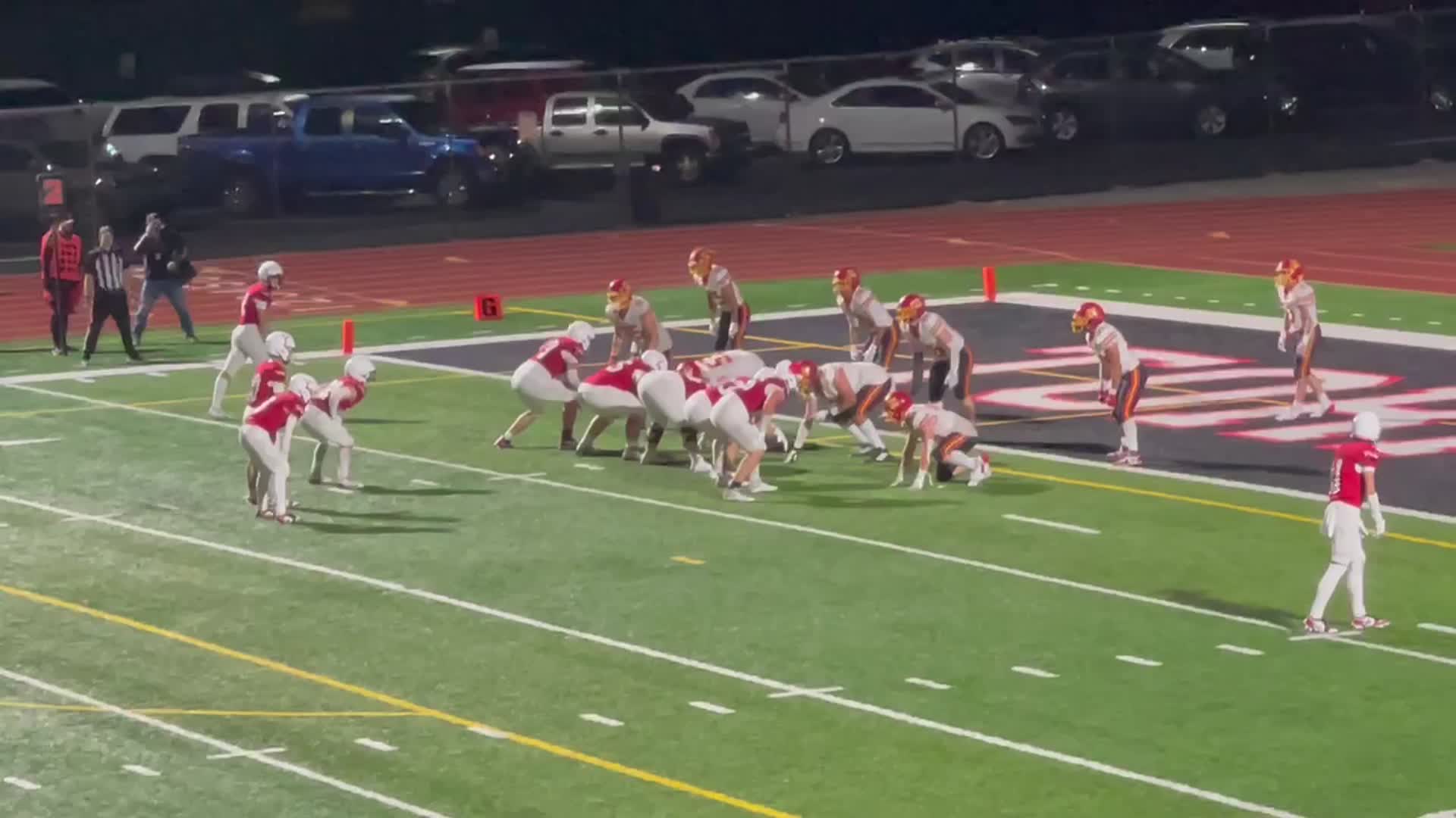 4th quarter YELM #10 Parker Myers with the 3 yard touchdown run