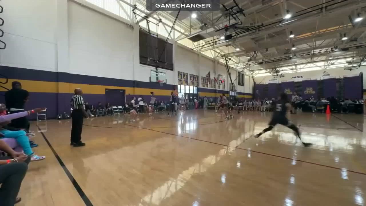 Siena Ostick 2 dribble pull up