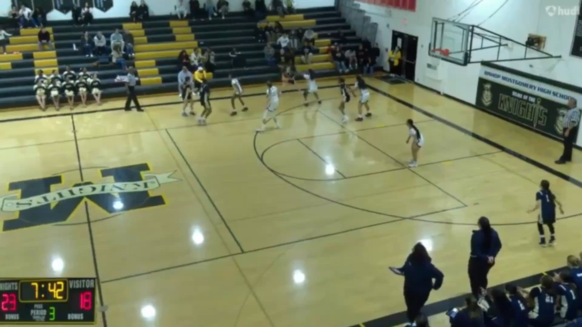 Siena Ostick 2028 Drive to Basket Through 3 Defenders