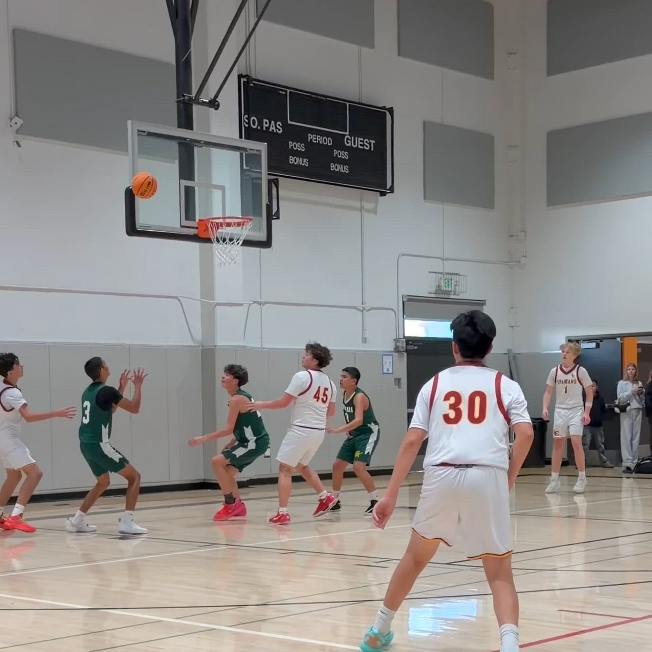 Ashton Kritzer (11) with the layup. Abel Arana (3) with the assist.