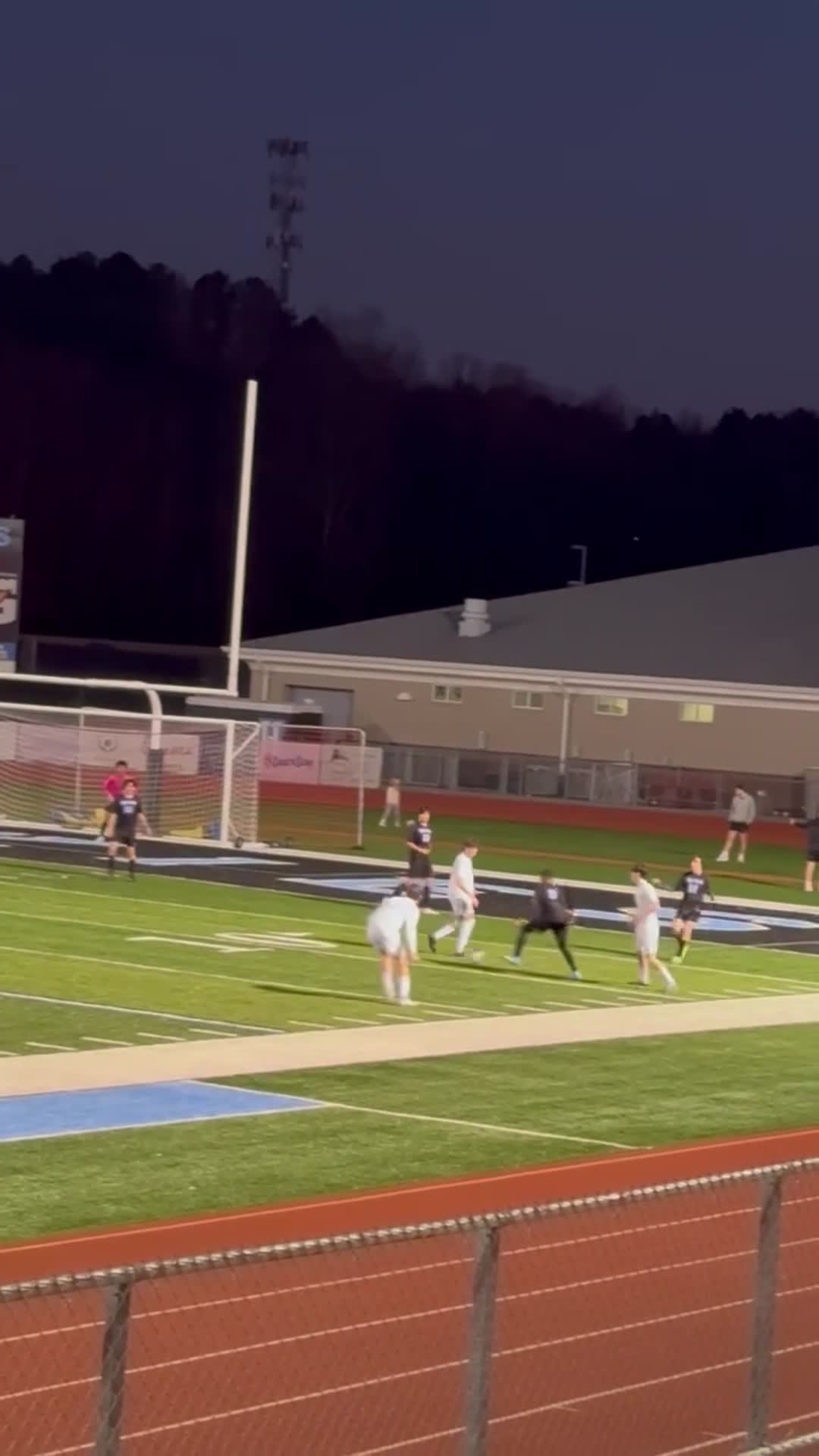 Cao Leite assisted by Tuten