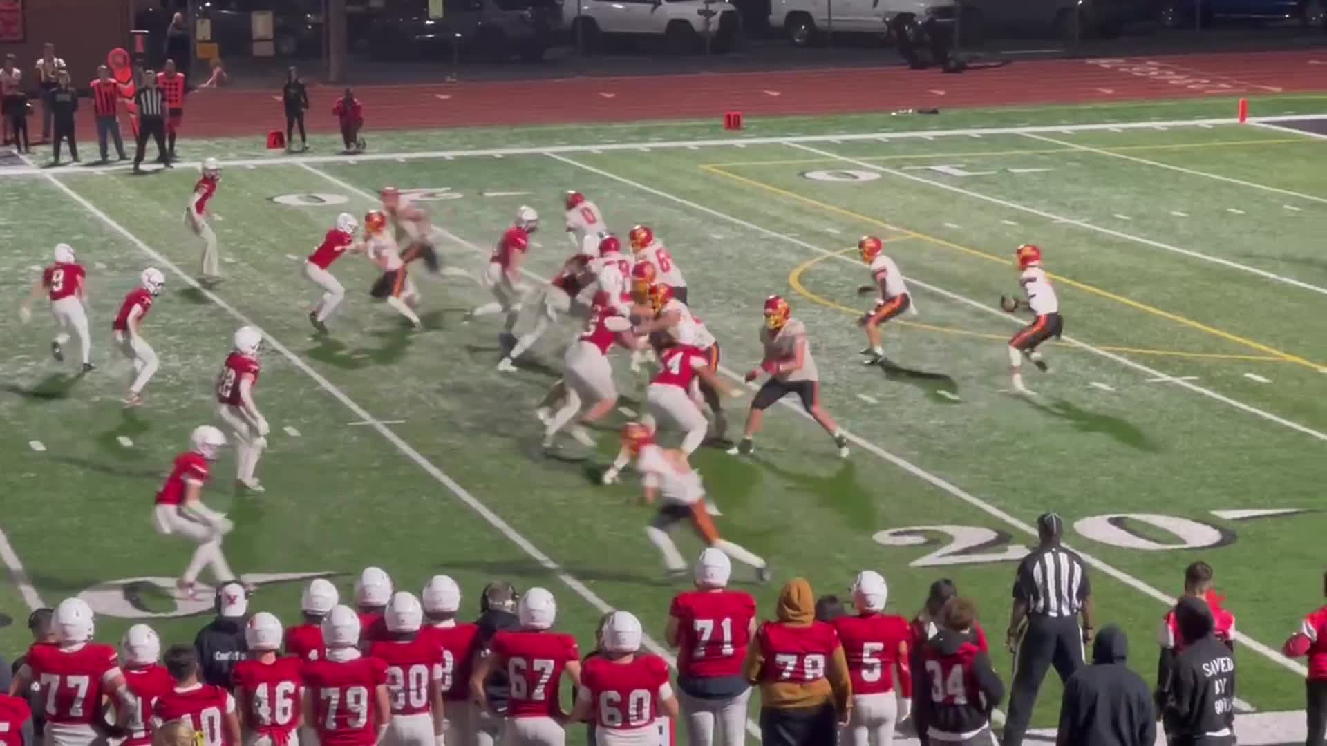 4th quarter Kamiakin #9 Trent Woodhouse to #11 Zackery Gandy for 44 yard reception