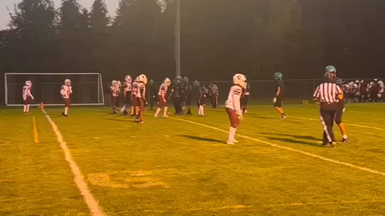 Who is this kid ? Check it out QB is ?