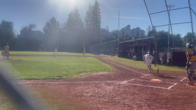 3 run shot to right center to take the lead.