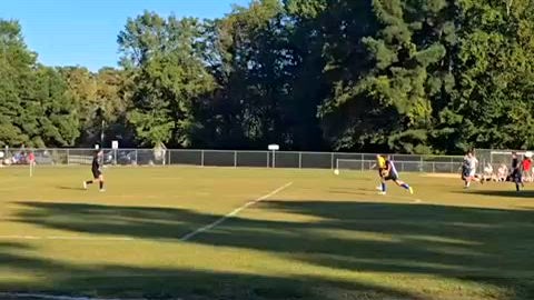 Grady Altman gets a header on the run to score the first goal of the match!
