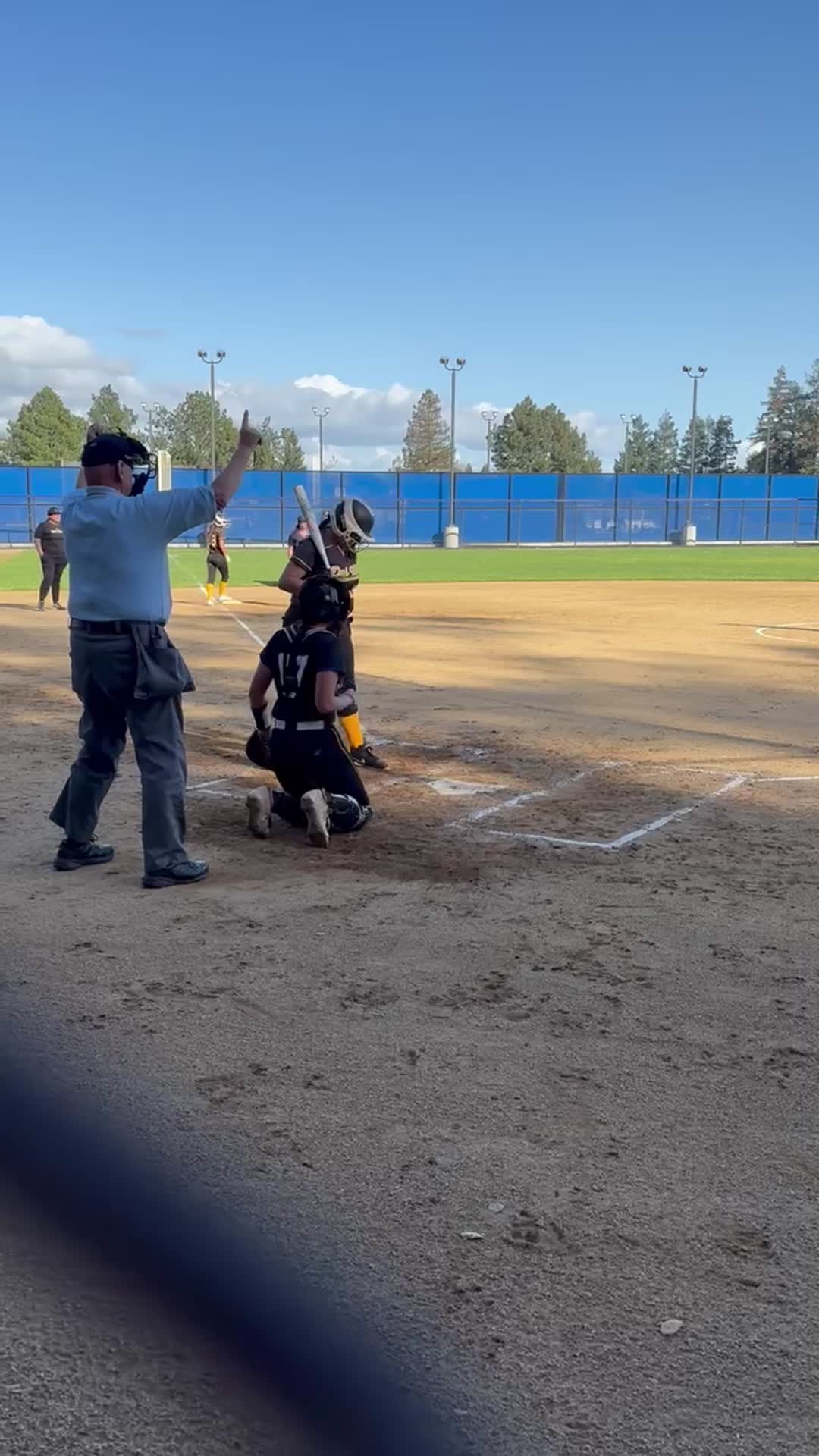 A. Lopez brings in runner at 3rd