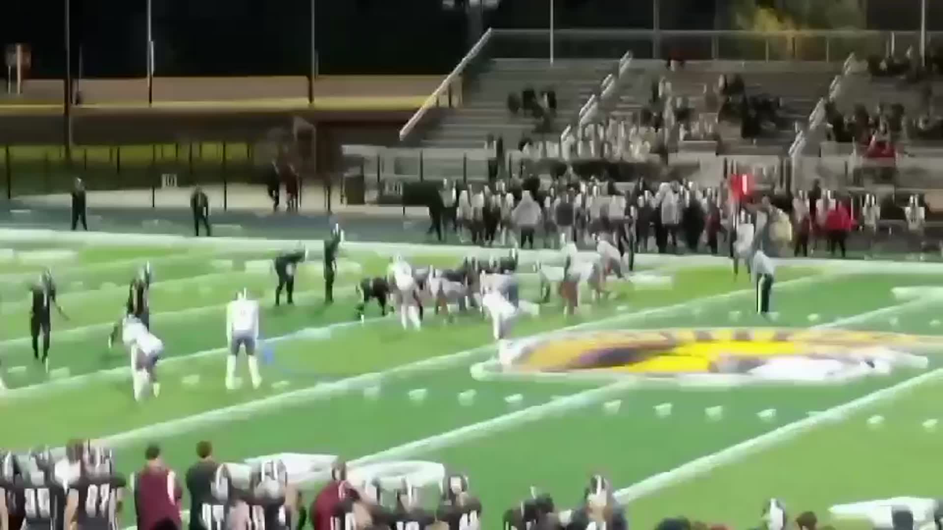 Amazing catch and run from Mochen