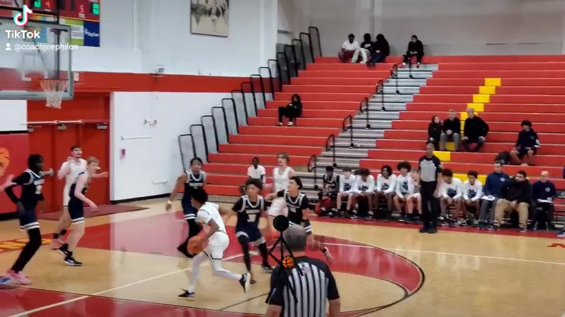 Wylde Correa 6'8 
Durant High School 
12th Grade 
Class of 2024