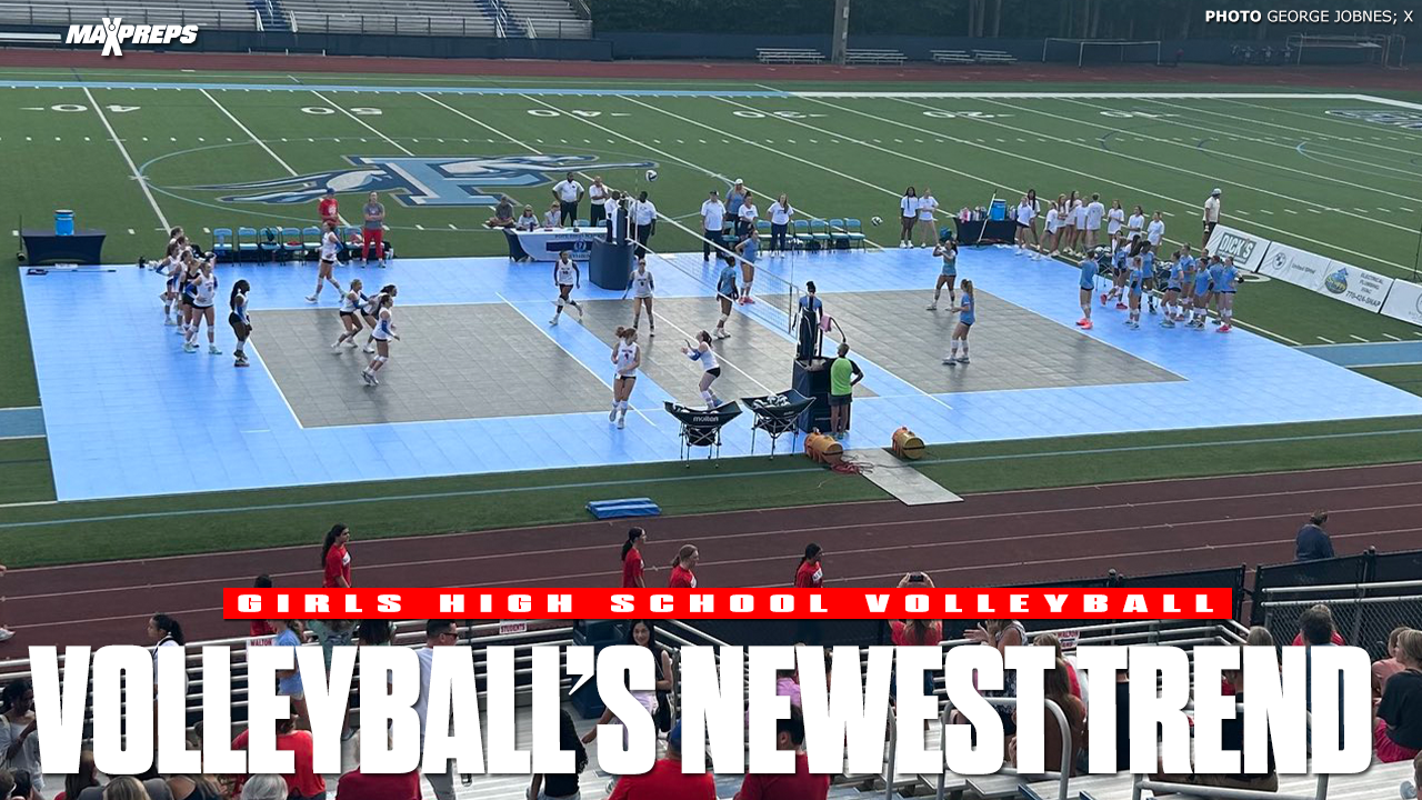 Pope, Walton kick off volleyball season outdoors in one of sports' coolest new trends!