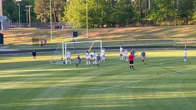 Corner kick bent to the far post