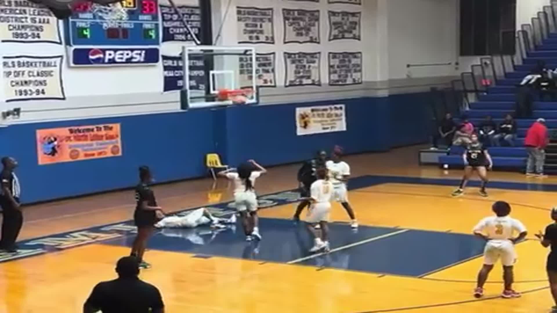 Tough finish by Zamiya Riley.