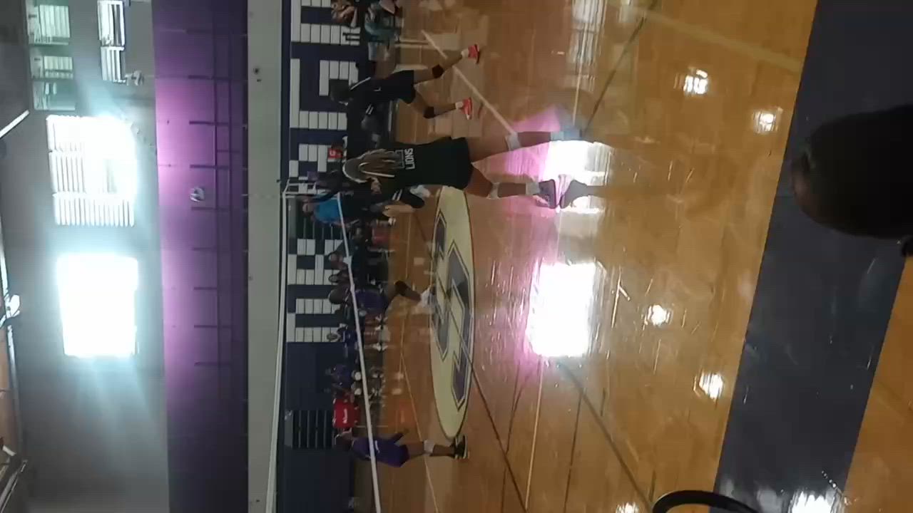 Middle Hitter gets a kill