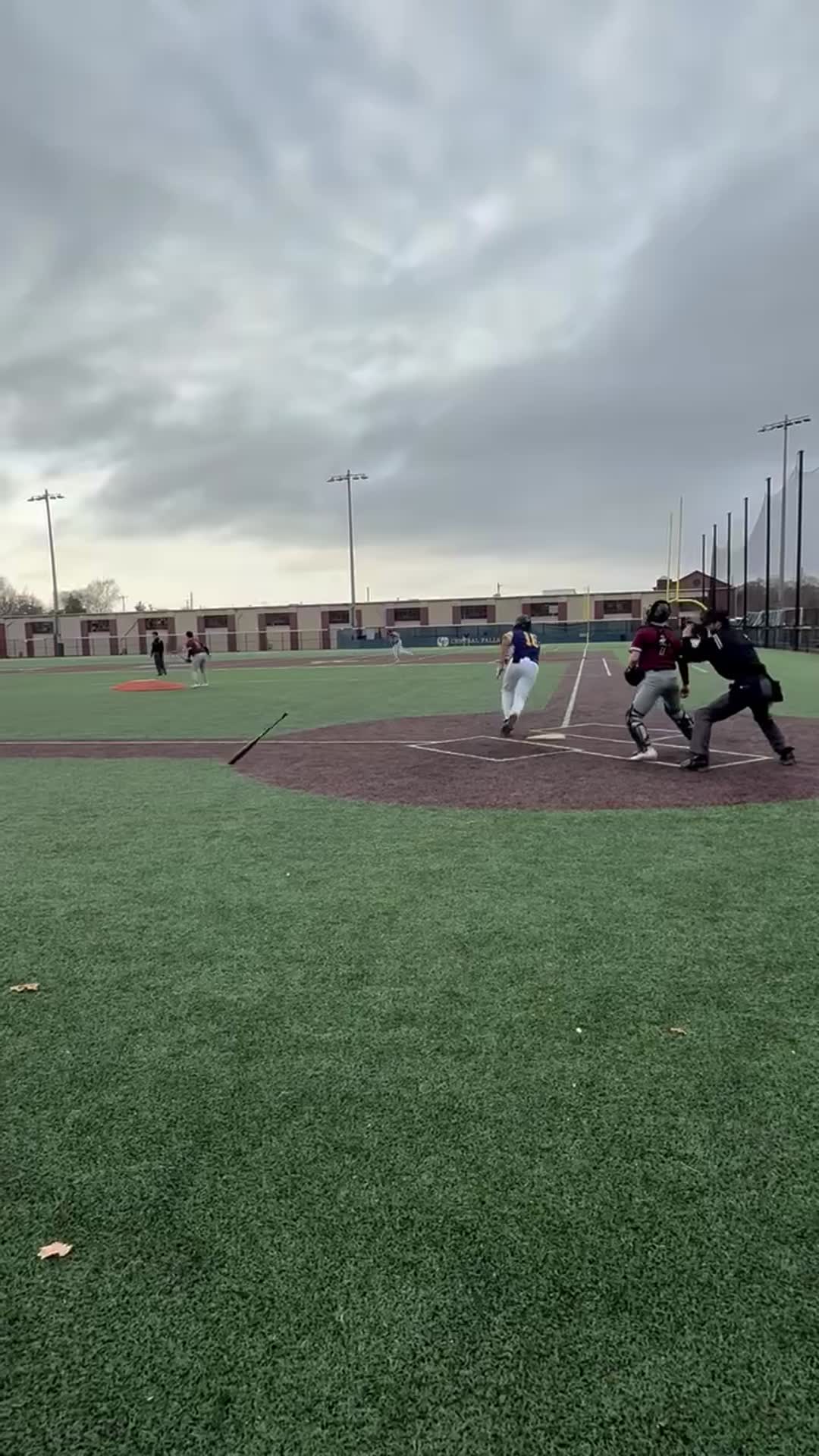 2 rbi single to take the lead