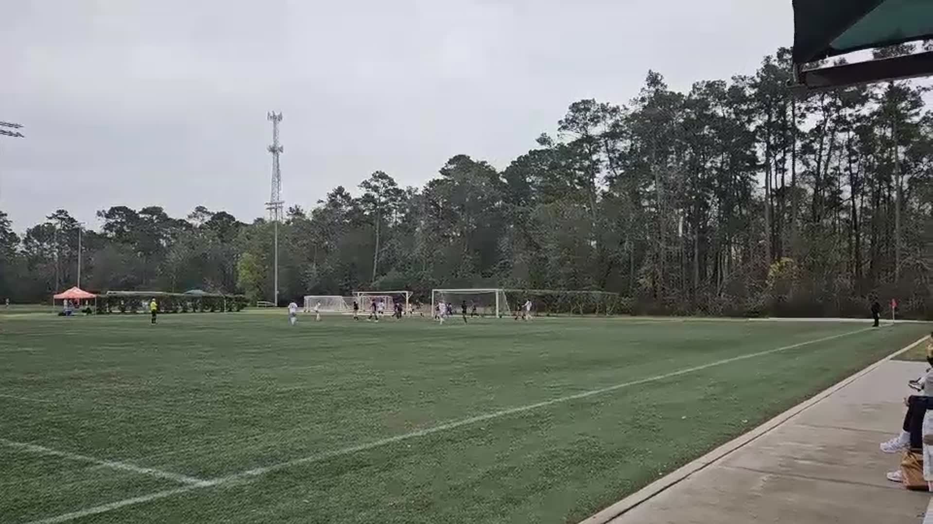 Brandeis takes 1-0 Lead