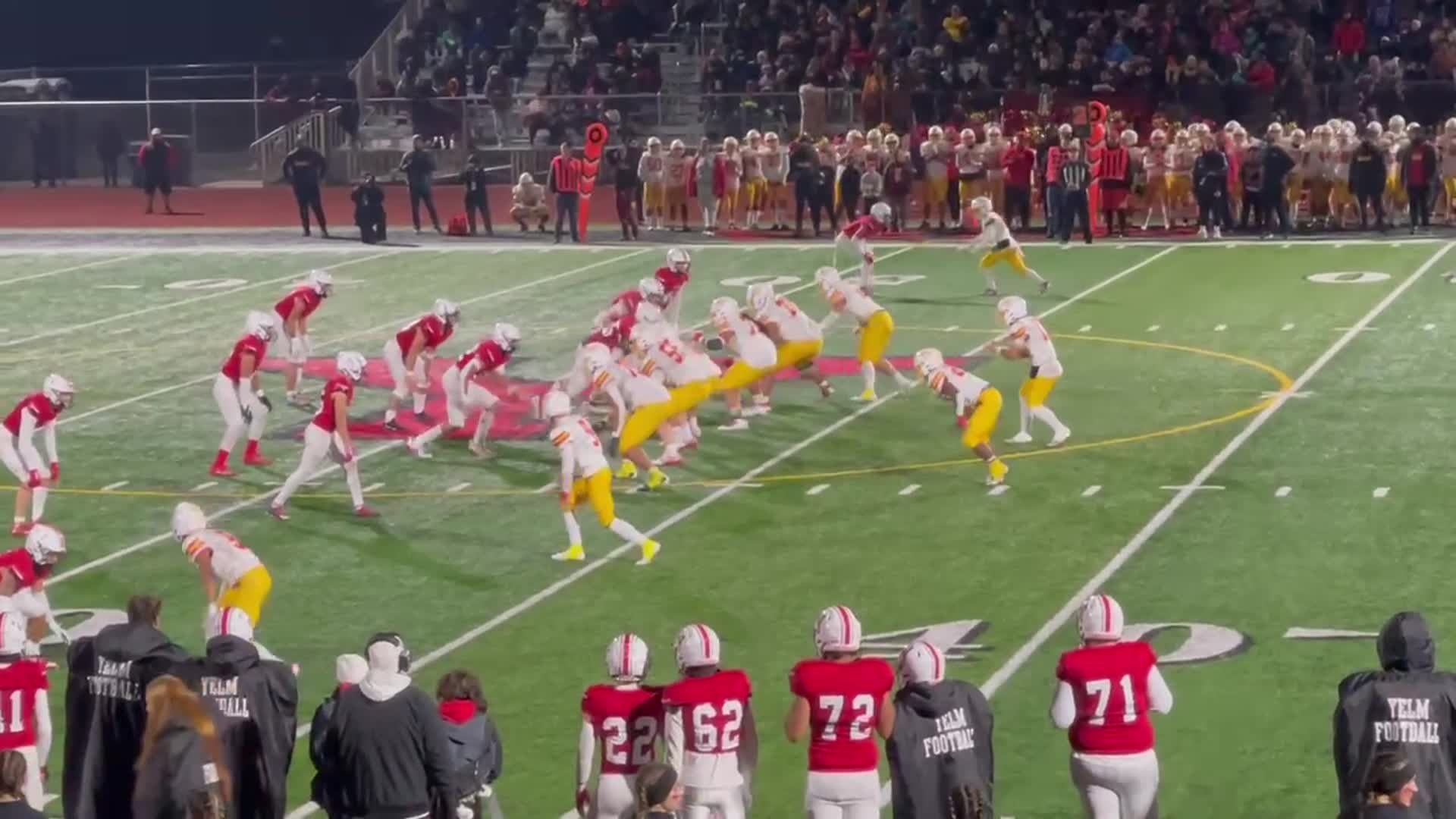 Mt Tahoma #13 Tre Walker to #24 Brison Bailey for 33 yard reception vs Yelm 4th quarter