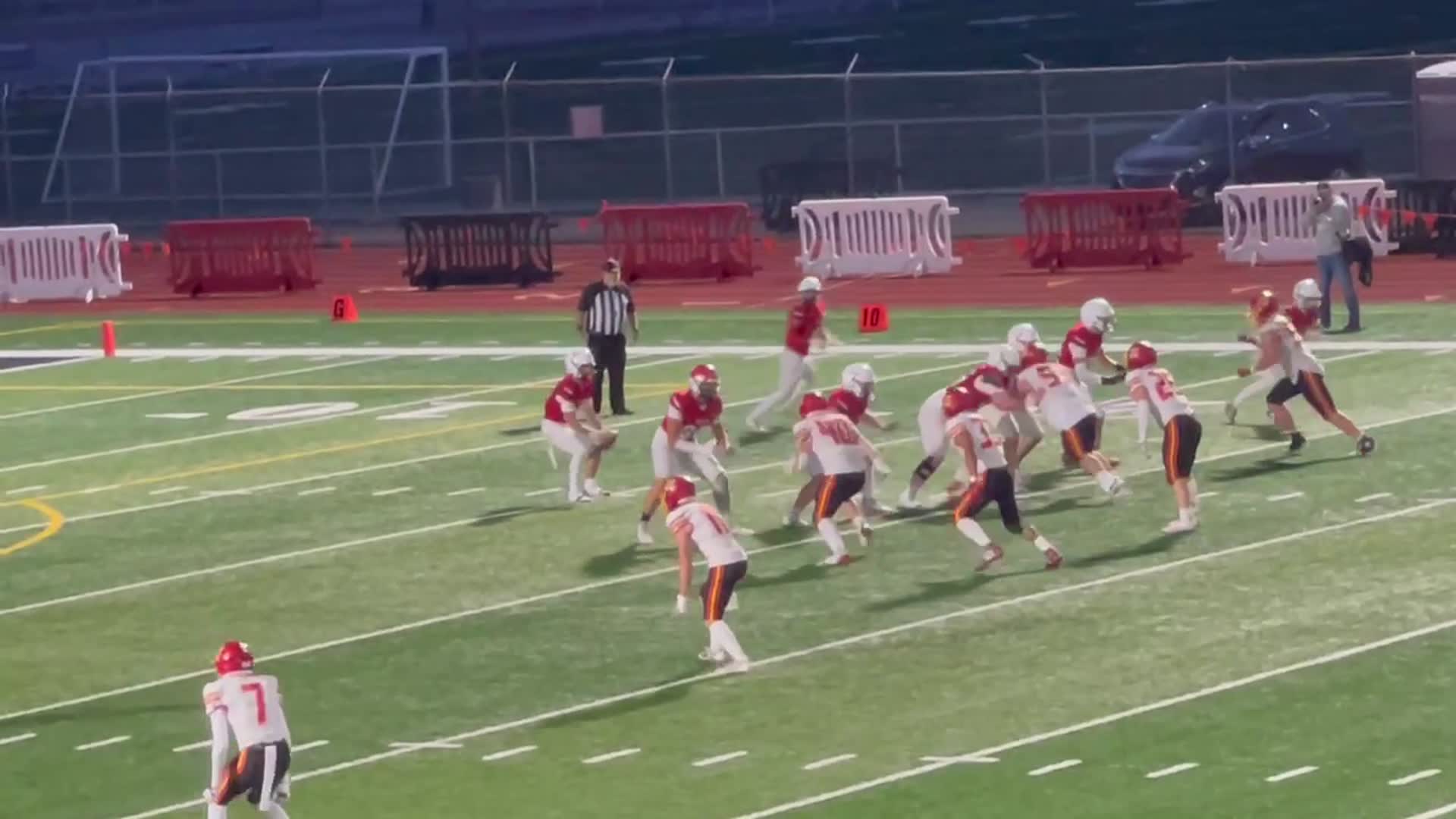 Kamiakin #40 Ryen Hardy with a Sack for a loss of 9 yards