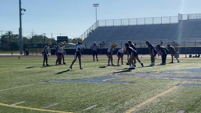 #3 Kira Ines ran for 57 yards for a touchdown after receiving a handoff from her teammate #21 Alexis Mc Laurin.